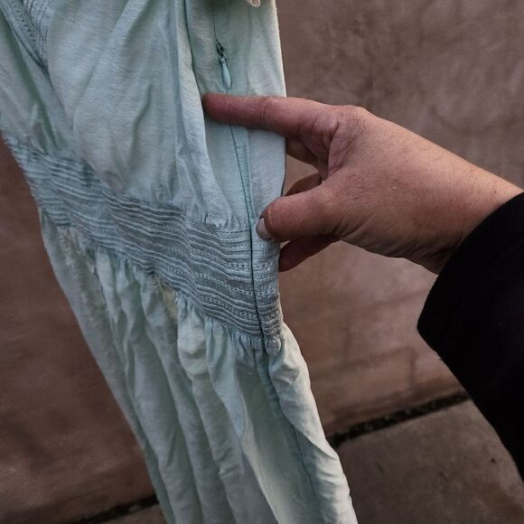 Paniz vintage inspired feminine dress sea foam and lace dress. - Picture 5 of 8